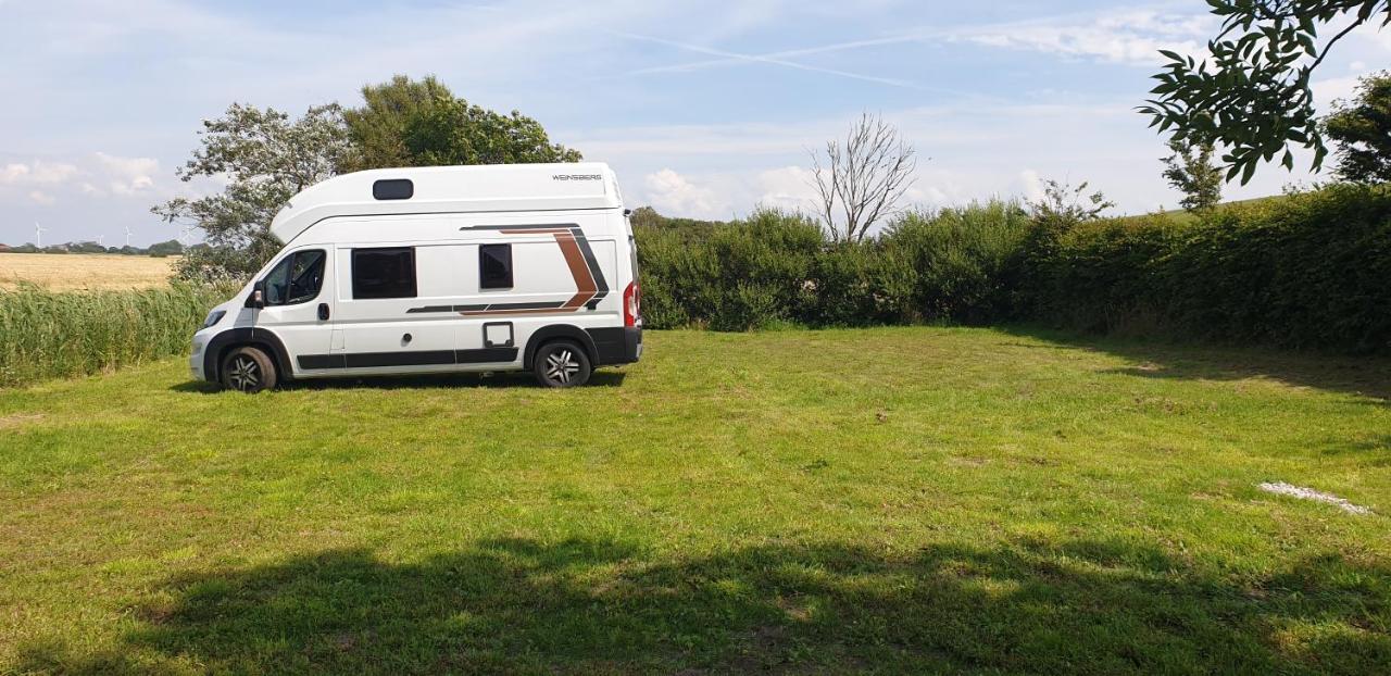 Wohnmobilstellplatz Hemenswarft an der Nordsee - Meerblick Emmelsbüll-Horsbüll Buitenkant foto