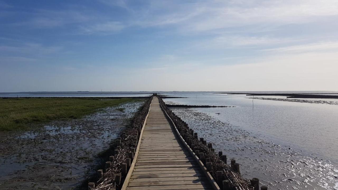 Wohnmobilstellplatz Hemenswarft an der Nordsee - Meerblick Emmelsbüll-Horsbüll Buitenkant foto